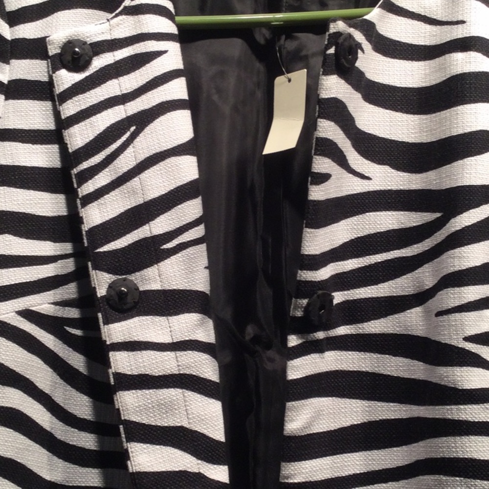 Zebra Blazer - Picture 4 of 4
